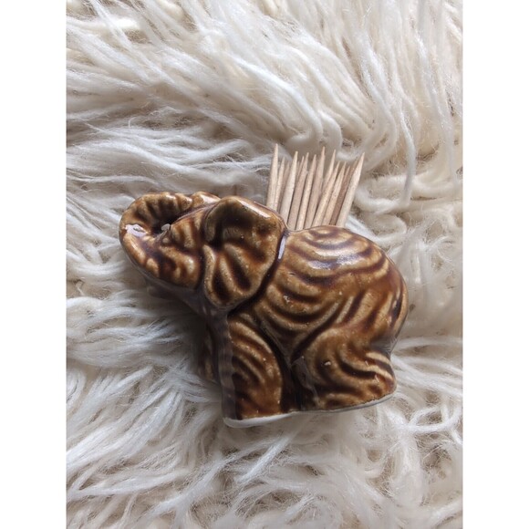 Vintage Mini 2" Elephant Toothpick/Match Holder Brown Ceramic - Picture 4 of 8